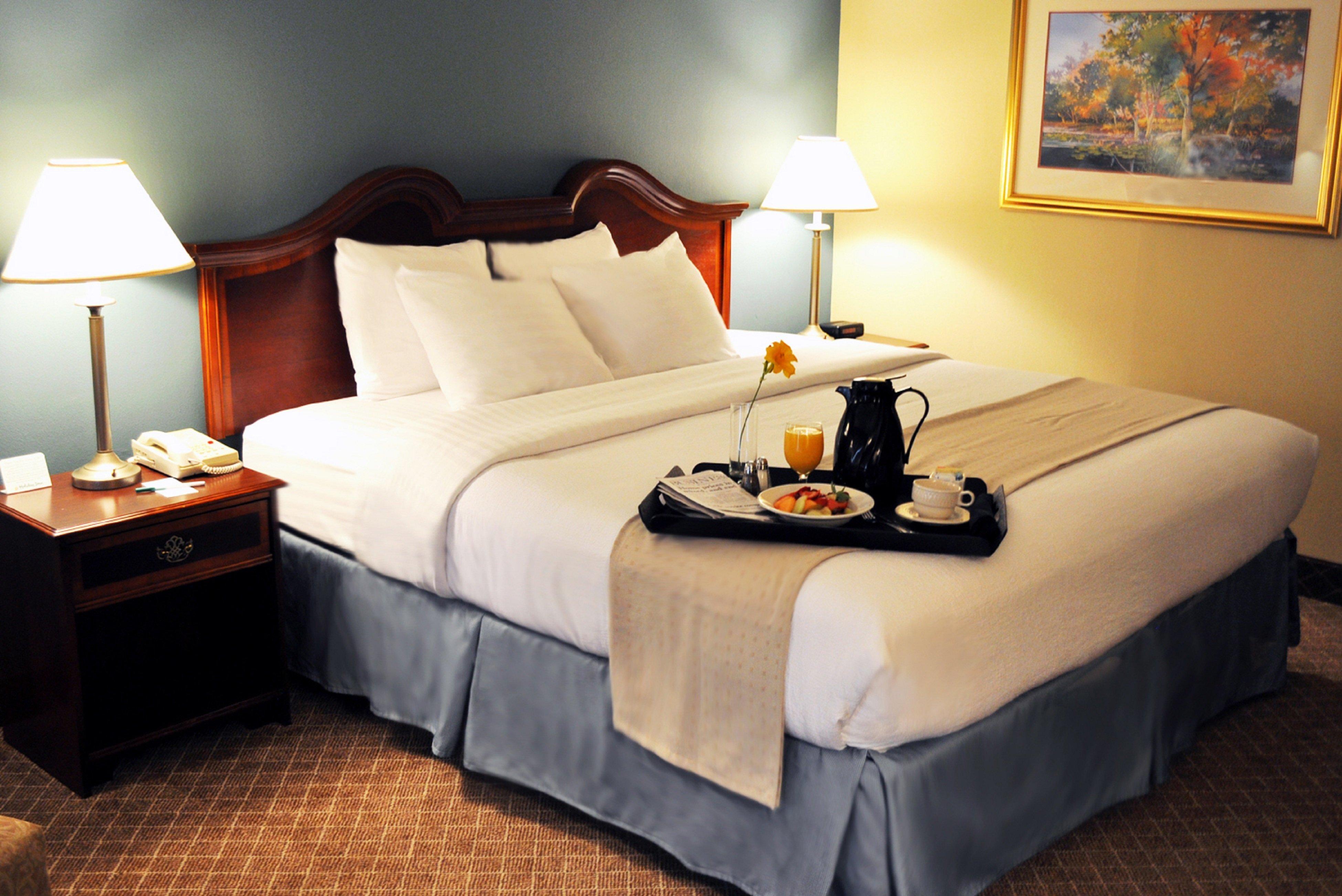 Holiday Inn Cleveland-Mayfield By Ihg Exterior photo