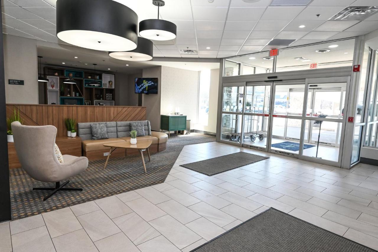 Holiday Inn Cleveland-Mayfield By Ihg Exterior photo