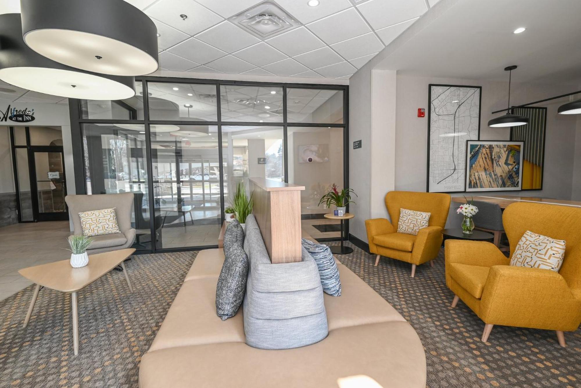 Holiday Inn Cleveland-Mayfield By Ihg Exterior photo
