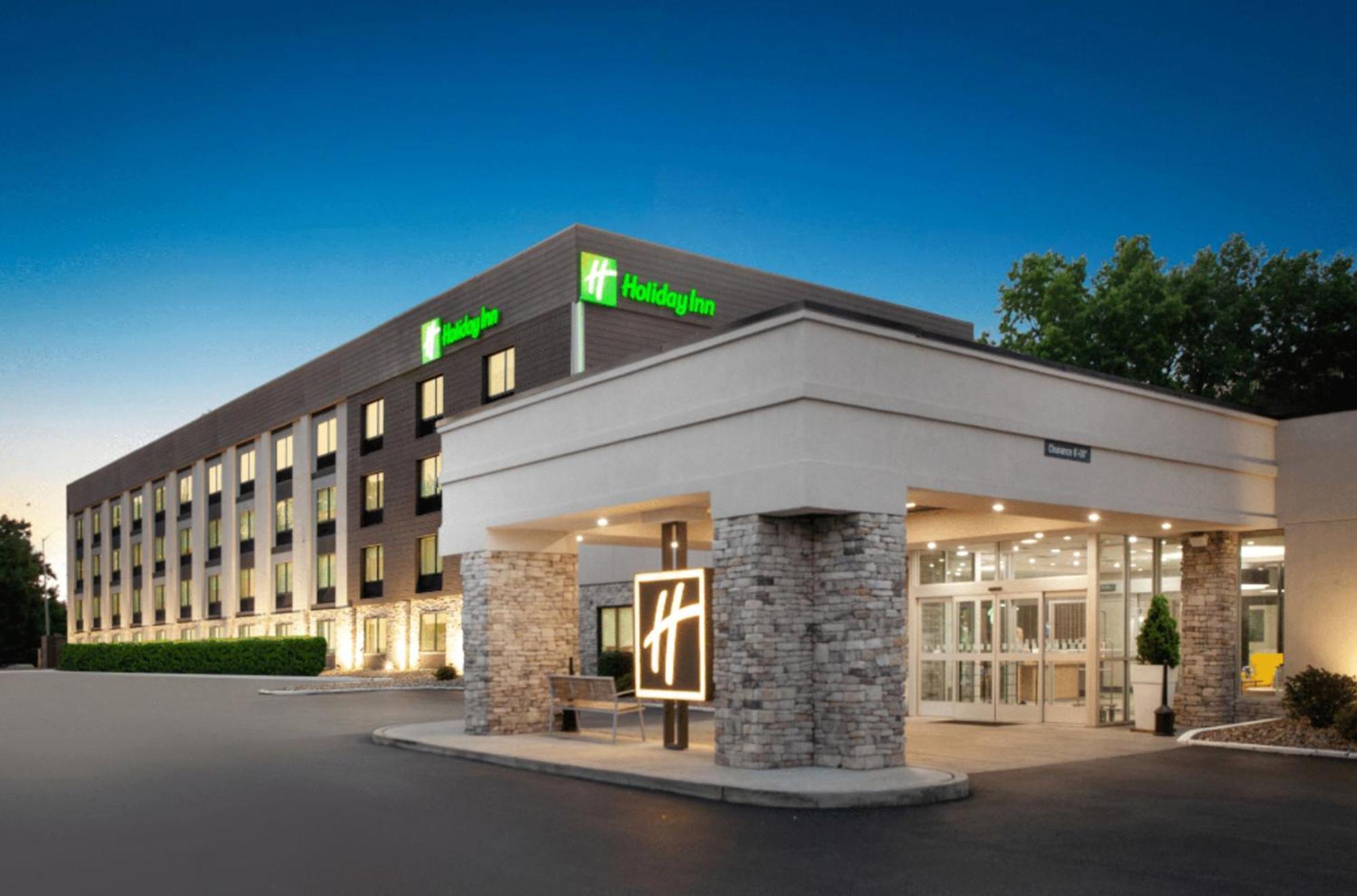 Holiday Inn Cleveland-Mayfield By Ihg Exterior photo